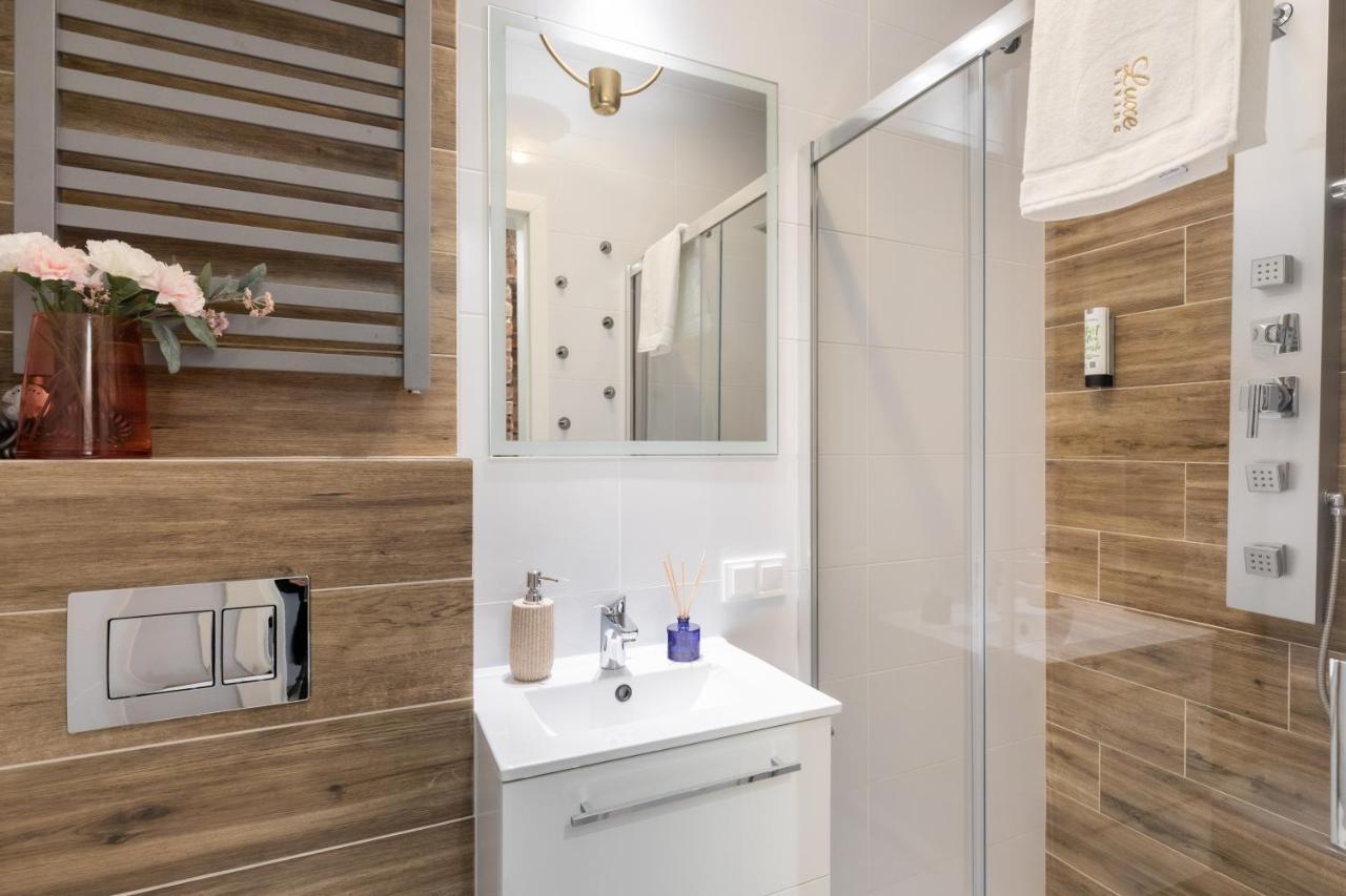 Luxe Living Castle View Apartment Krakow Ngoại thất bức ảnh